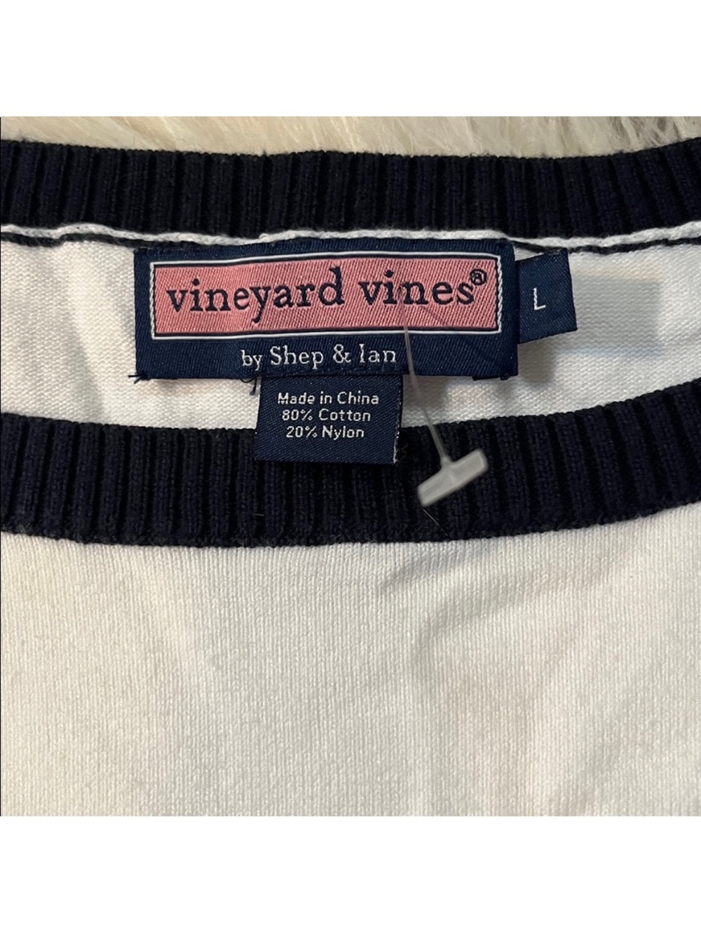 Vineyard Vines Navy & White Striped Boat Neck Sweater Shoulder Button Women’s L - Picture 2 of 6